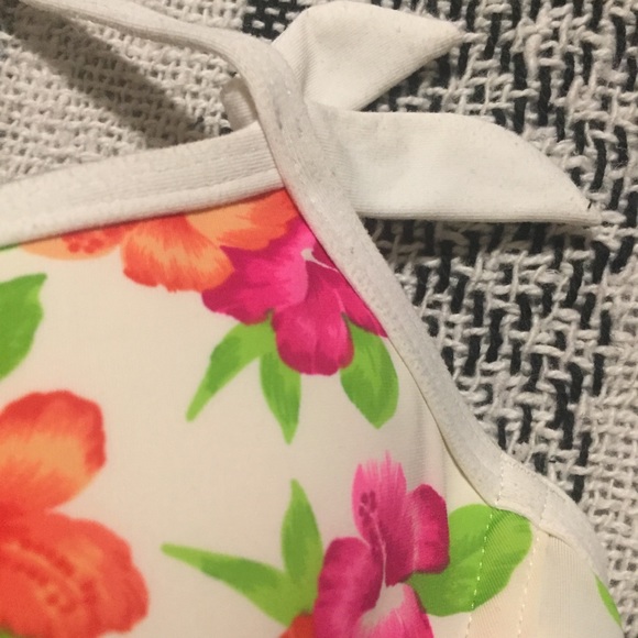 Floral Bikini Top 🌸 - Picture 5 of 7